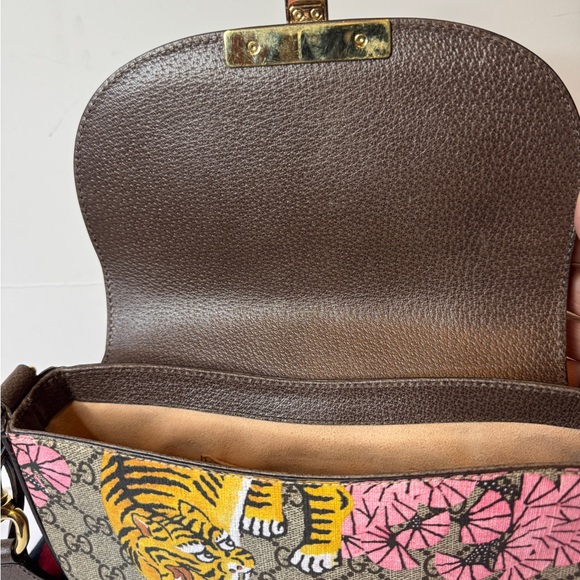 Gucci Padlock GG Sylvie Web Accent & Bengal Print 2-Ways Saddle Bag GG Supremex - Picture 11 of 13